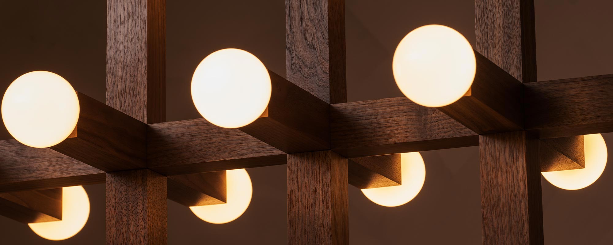 Chandeliers have always been a centerpiece in interior lighting, bringing both illumination and style to a space. As we step into the new year, they’re evolving beyond traditional designs to embrace sculptural forms, modern technology, and more flexibility for contemporary interiors.